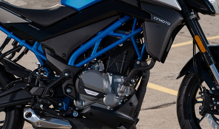 CFMOTO-300NK CFMOTO 300NK | MARTINEZ