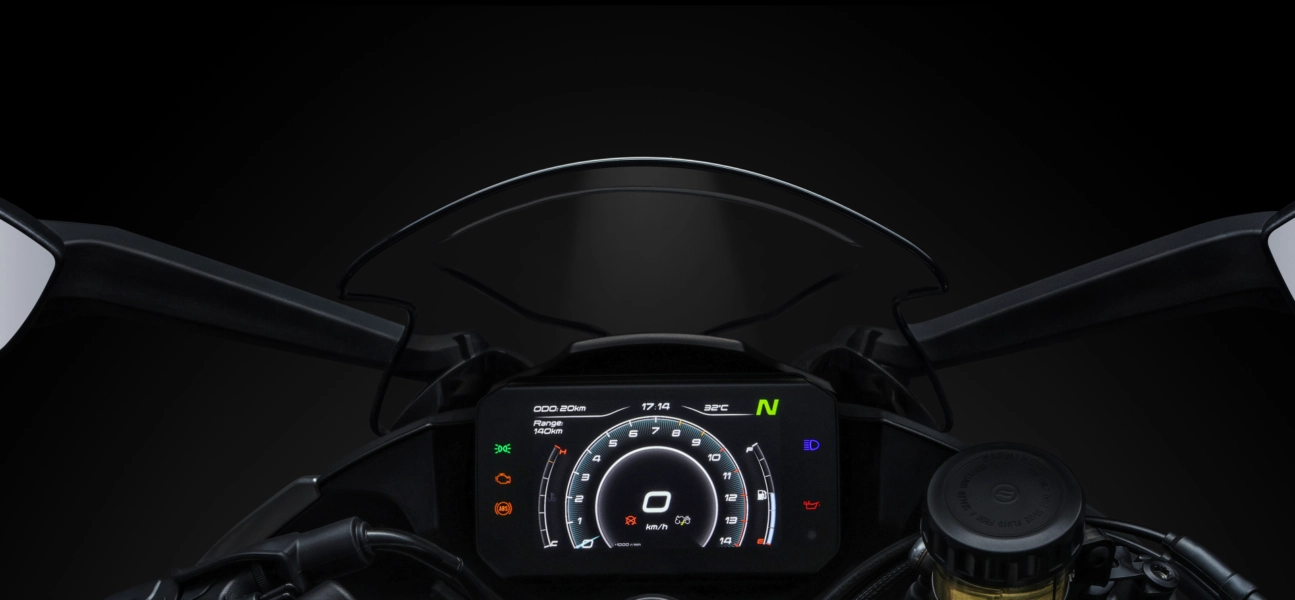 CF Moto Martínez – Tecnología y tablero digital de la CFMOTO 450SR. CF Moto Martínez – Tablero digital de la CFMOTO 450SR.