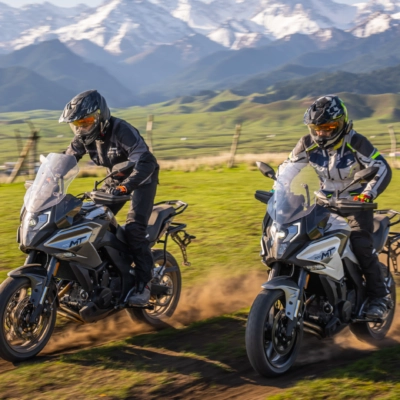 CF Moto Martínez - La CFMOTO 700 MT en acción sobre distintos terrenos CF Motos Martínez - Conducción de motos touring CFMOTO 700 MT en terreno natural